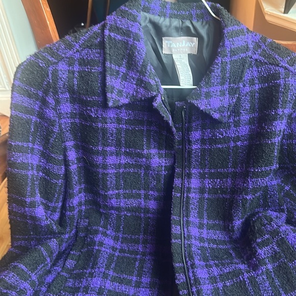 Tan Jay Petites Bouclé Plaid Zip-Front Jacket | Purple & Black | Size 8P - Picture 5 of 6